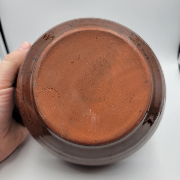 Vintage Redware Pottery Bowl with Brown Glaze & Handle - Picture 3 of 6